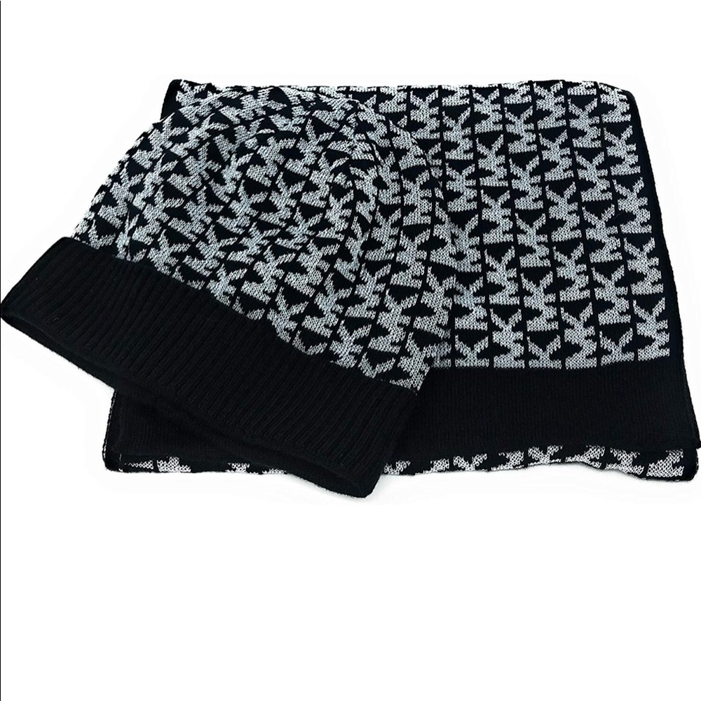 Michael Kors hat and scarf set